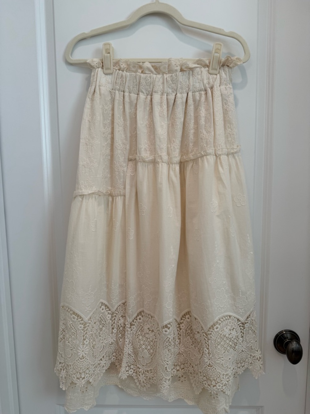 Women's Cream Lace Tiered Midi Skirt - Boutique Brand NWOT